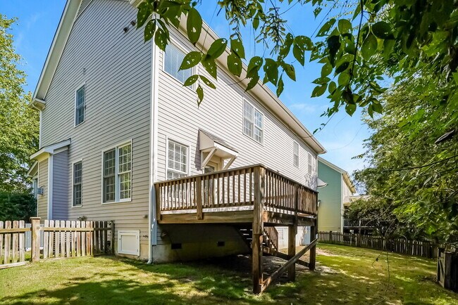 Building Photo - 861 Stroud Cir