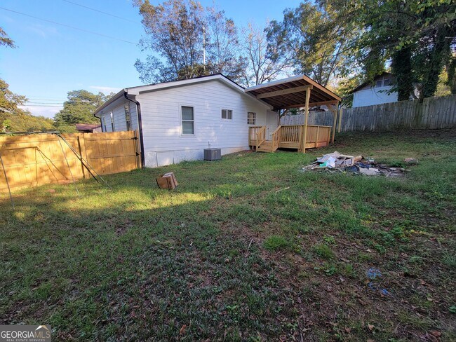 Building Photo - 768 4th St