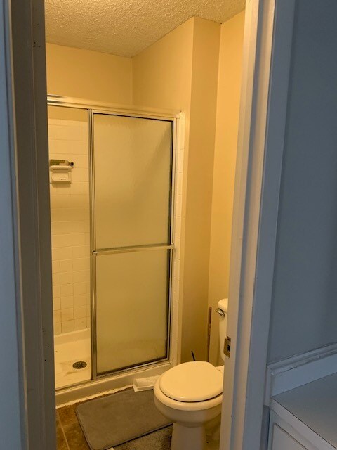 Master Bath - 3219 Regents Park Ln