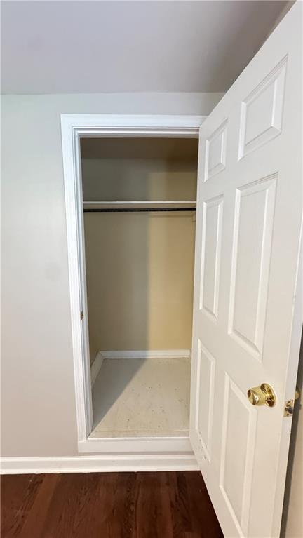 Building Photo - 552 Sybil Ln SE