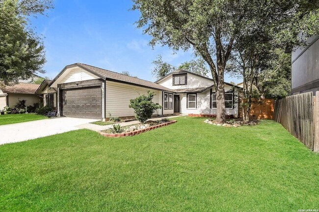Building Photo - 362 Cypressway Dr