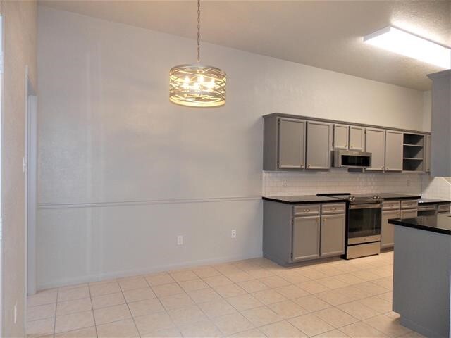 Building Photo - 7965 Pecan Dr