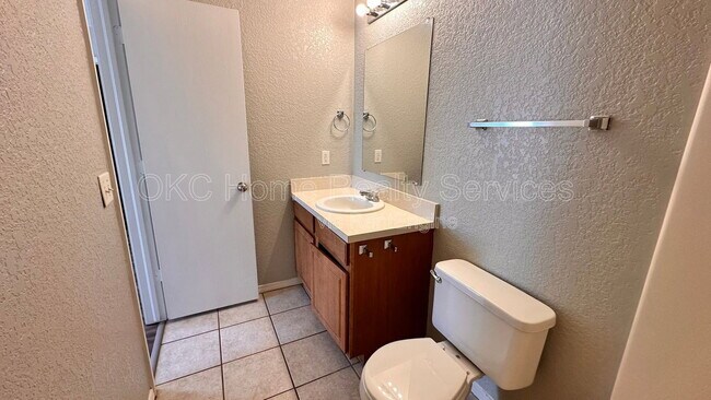 Building Photo - 5520 Bush Creek Way