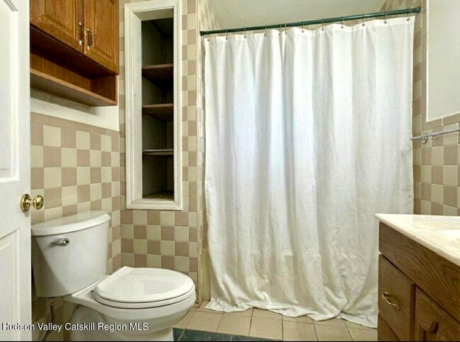 Building Photo - 18 Cherry Hill Rd