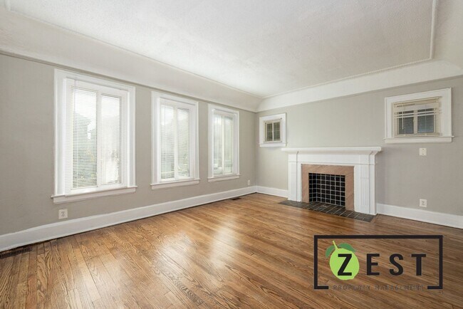 Building Photo - 3740 Tyler St