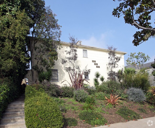 Building Photo - 437-441 San Vicente Blvd