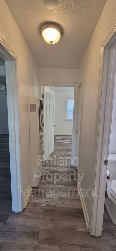 Building Photo - 460 N Washington St