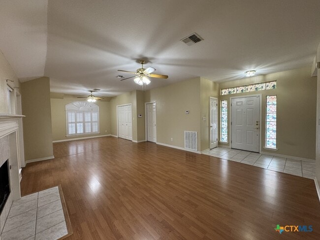 Building Photo - 304 Ashland Creek