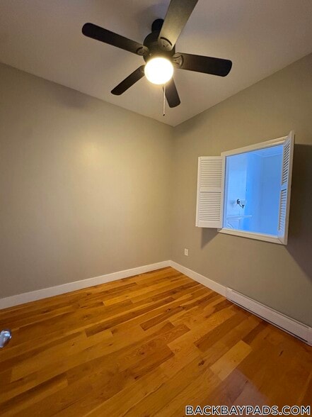 Building Photo - 113 Beacon St