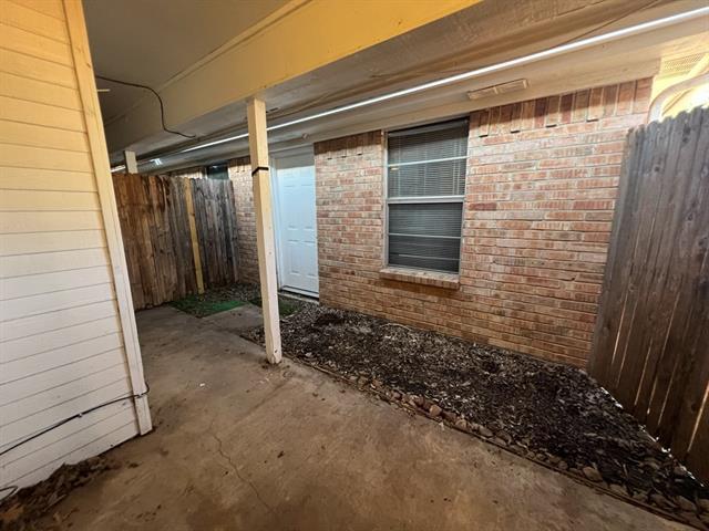 Building Photo - 4011 Ridgebrook Dr