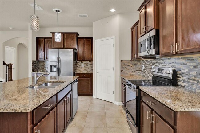 Building Photo - 10649 Atwater Bay Dr