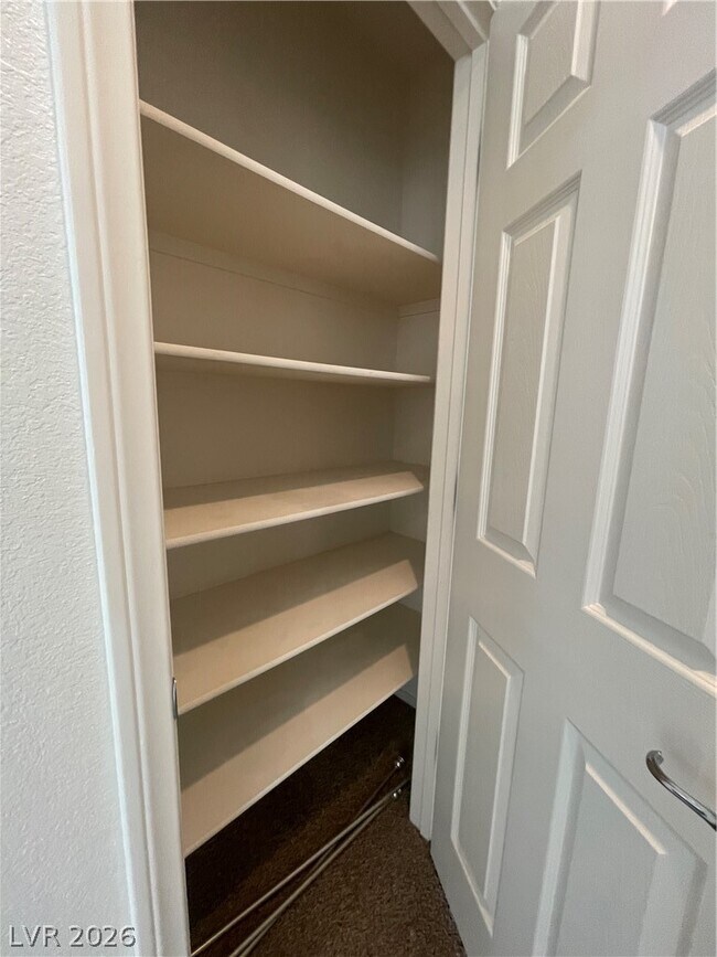 Building Photo - 2412 Briggsdale Avenue