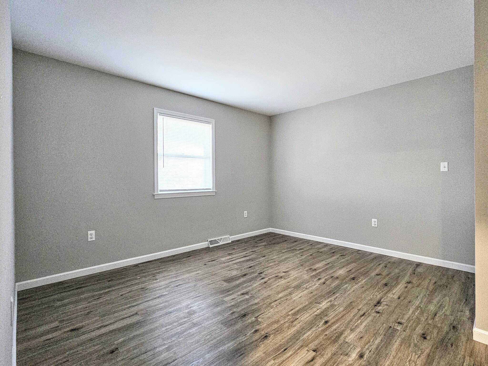 Building Photo - 35 Sunrise Cir