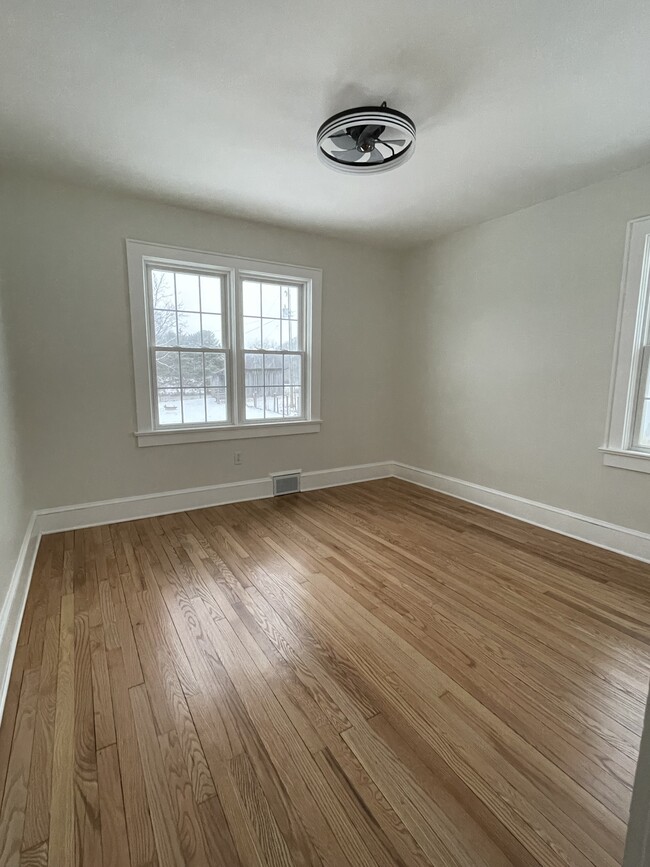 Building Photo - 21335 Green Spring Rd