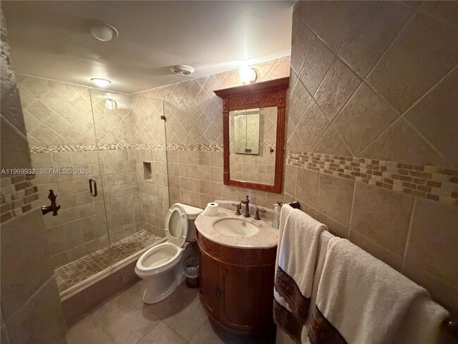 Building Photo - 710 N Ocean Blvd