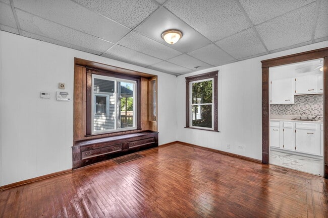 Building Photo - 429 Cleveland Rd