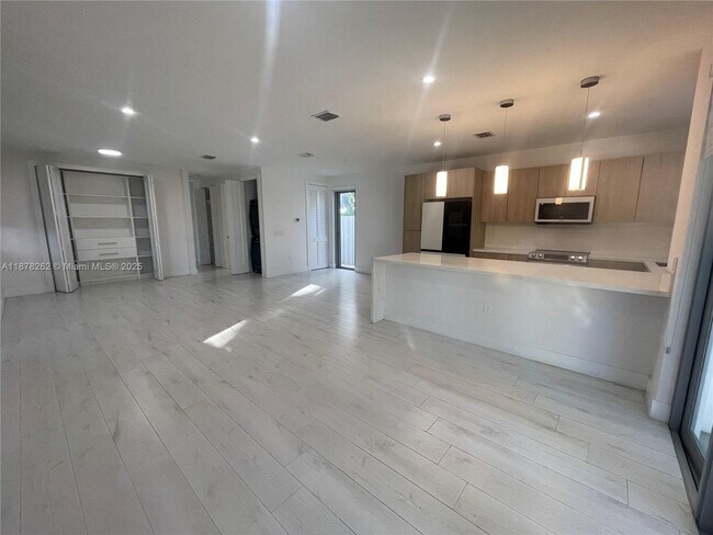 Building Photo - 3155 NW 103rd St