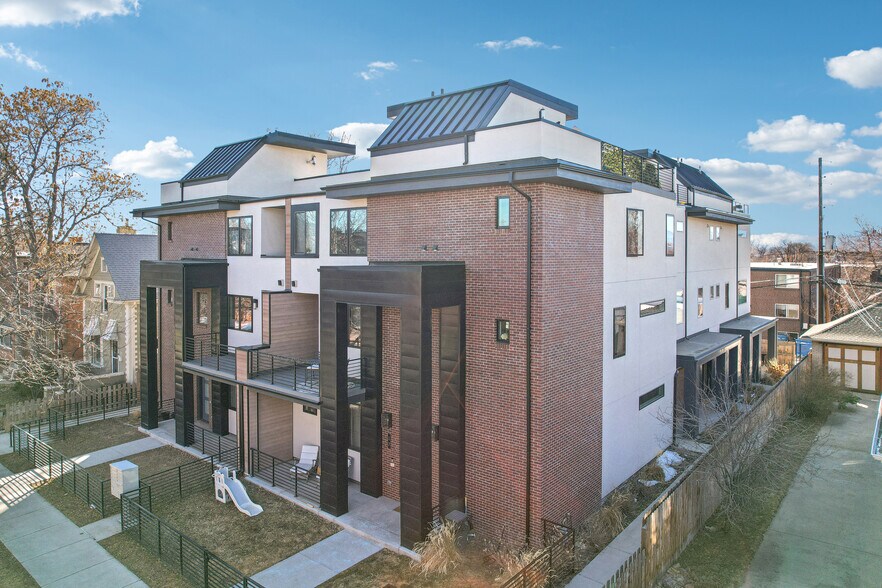 Building Photo - 25 S Washington St