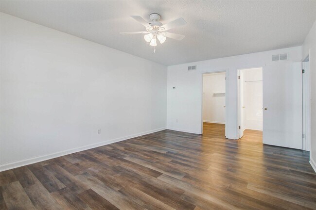 Building Photo - 2150 Spoleto Lane Apt #B3, North Charlesto...