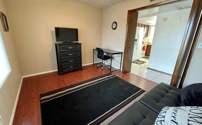 Building Photo - Furnished short term pool home - Available...