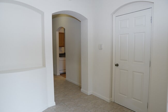 Building Photo - 3007 Langdon Ln N