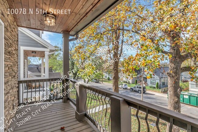 Building Photo - Brand NEW East Nashville 3 bedroom/3.5 bat...