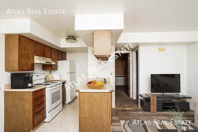 Building Photo - $500 DEPOSIT & MOVE IN SPECIAL