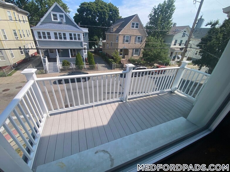 Building Photo - 48 Summer St