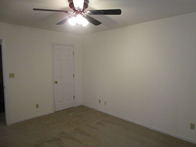 Building Photo - 2404-2406 Calder Ct.