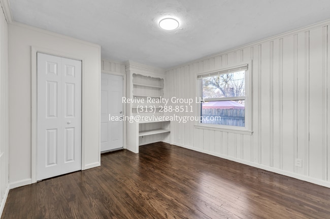 Building Photo - 18010 Sorrento Ave