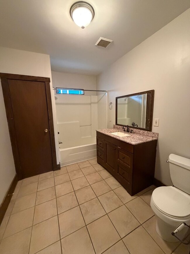 Building Photo - 57-59 Holbrook St