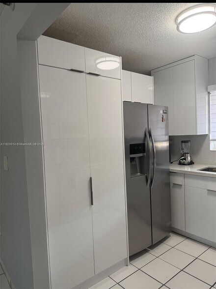 Building Photo - 7965 W 30th Ct