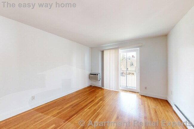 Building Photo - 134 Summer St