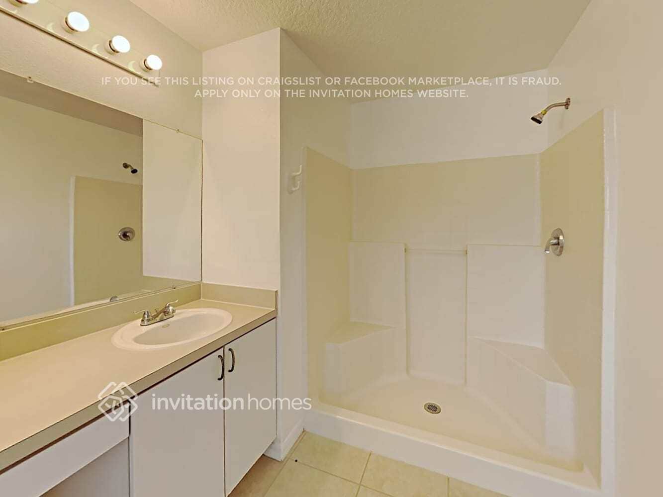 Building Photo - 2000 Montecito Ave