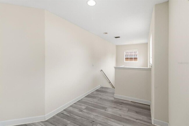 Building Photo - 8310 Tivoli Dr