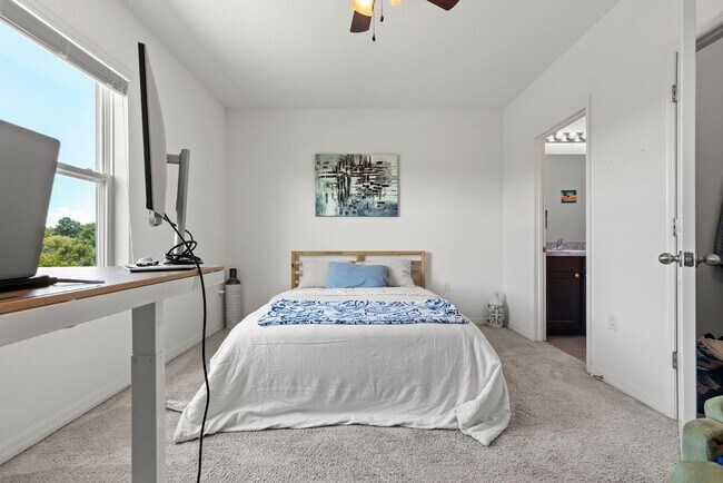 Building Photo - 8933 Indigo Trl Lp