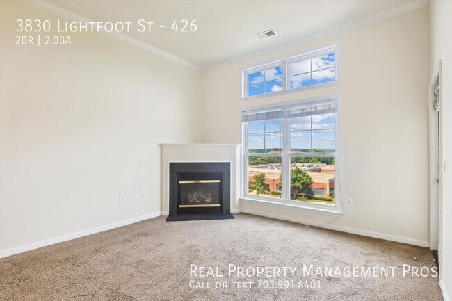Building Photo - 3830 Lightfoot St