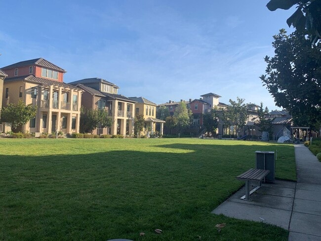 Building Photo - 3000 El Camino Real