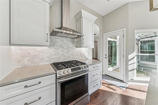 Building Photo - 7108 Chateau Dr