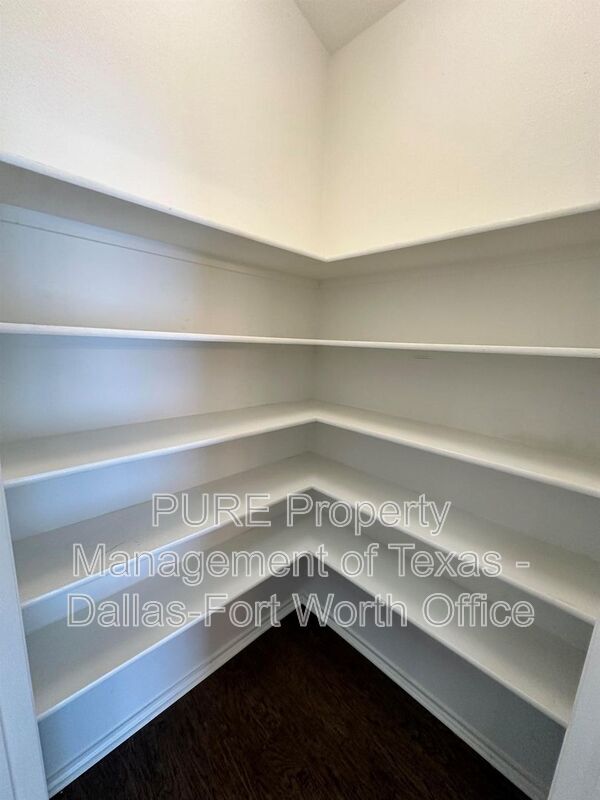Building Photo - 5033 Caraway Dr