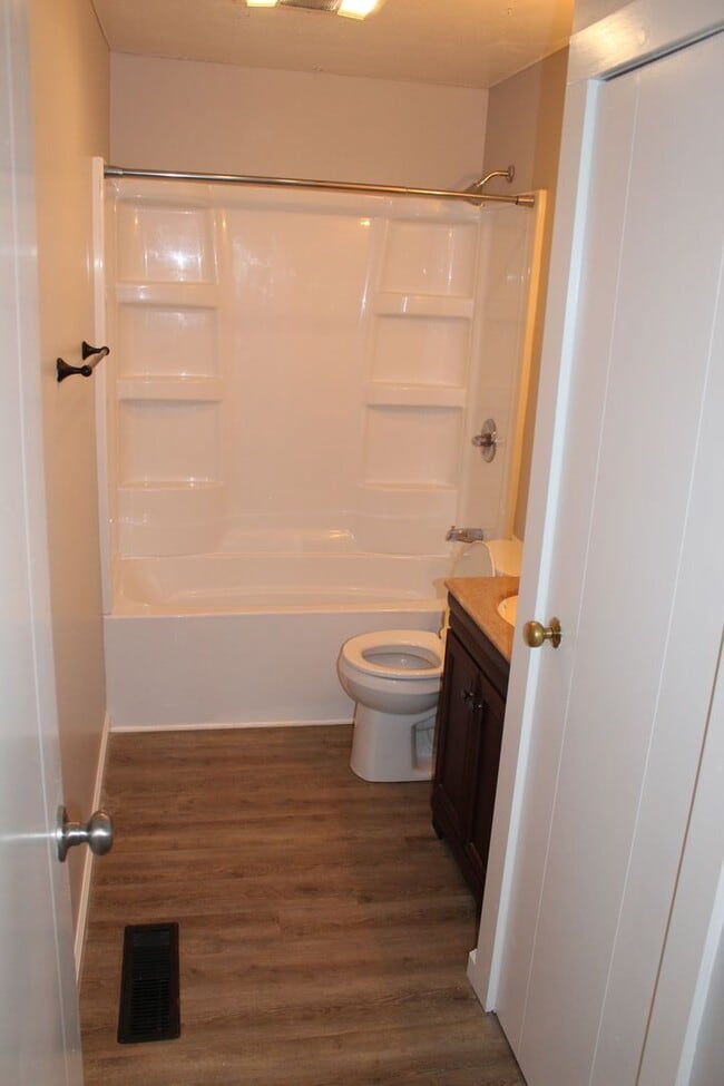 Building Photo - Cute 3 BR Ranch Home in Plainfield!