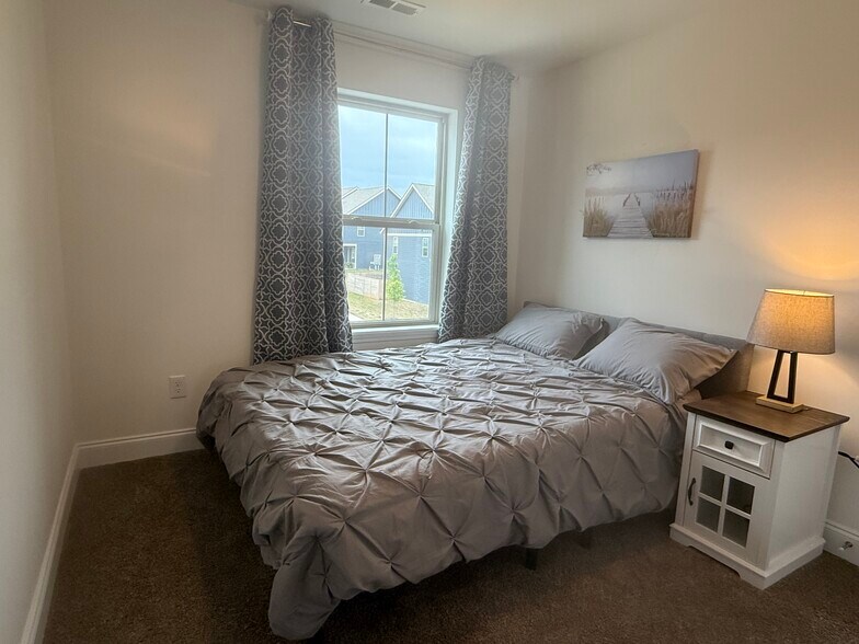 Building Photo - 1516 Mountain Quail Cir