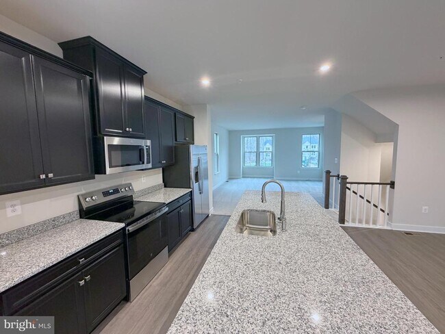 Building Photo - 9331 Klamath Ct