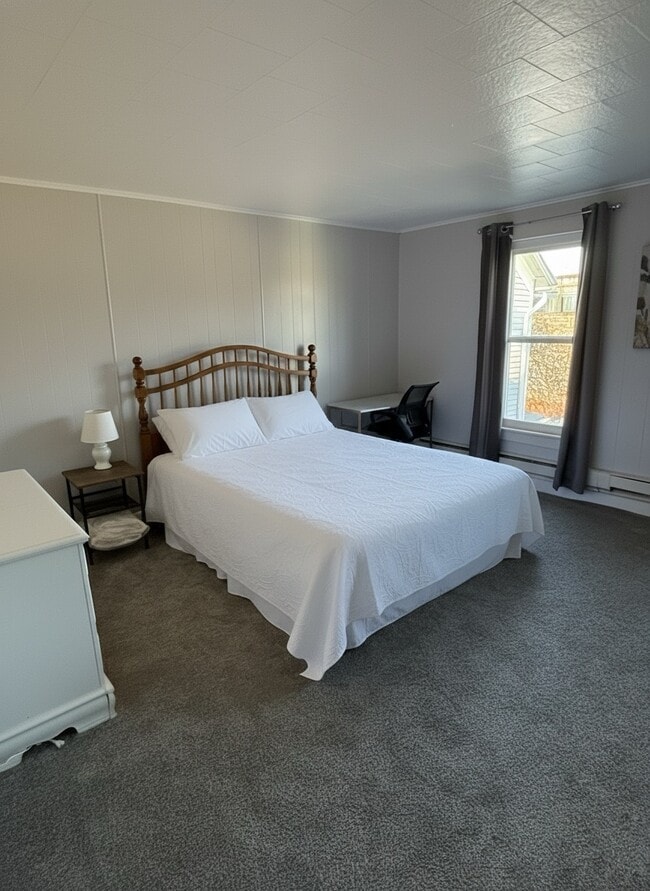 Building Photo - 115 N Water St