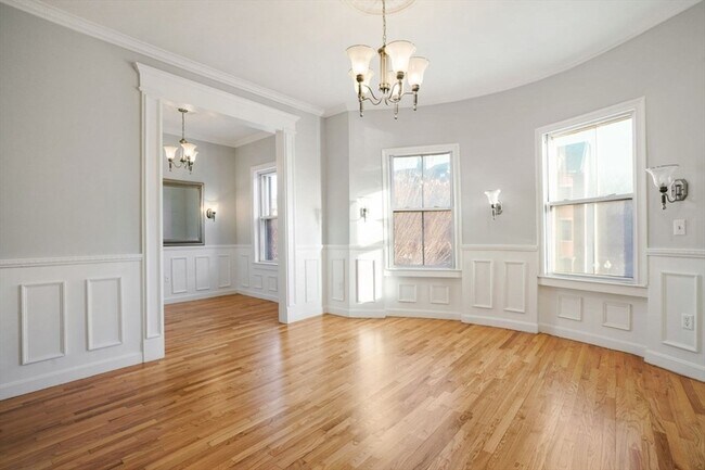 Building Photo - 617 Massachusetts Ave