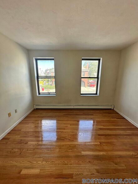 Building Photo - 2028 Massachusetts Ave