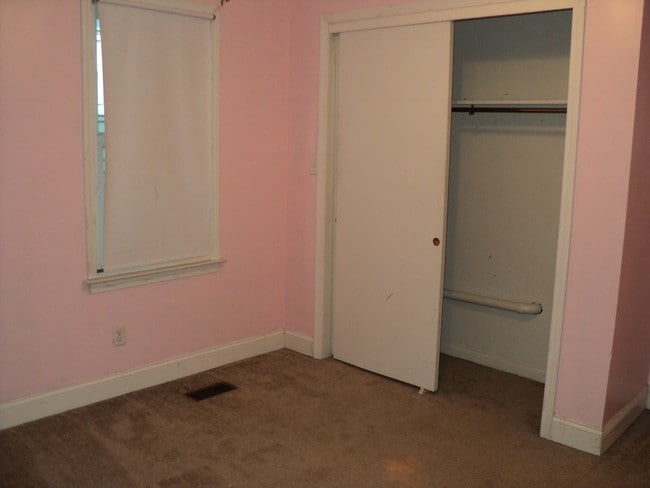 Bedroom - 530 10th Ave