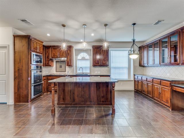 Building Photo - 3545 Bellaire Ct