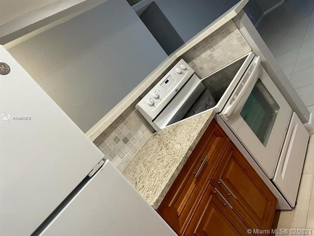 Building Photo - 10903 SW 88th St