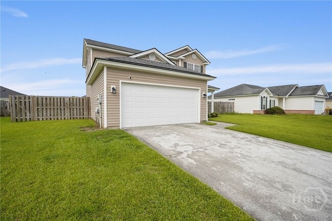 Building Photo - 25 Evergreen Oak Dr